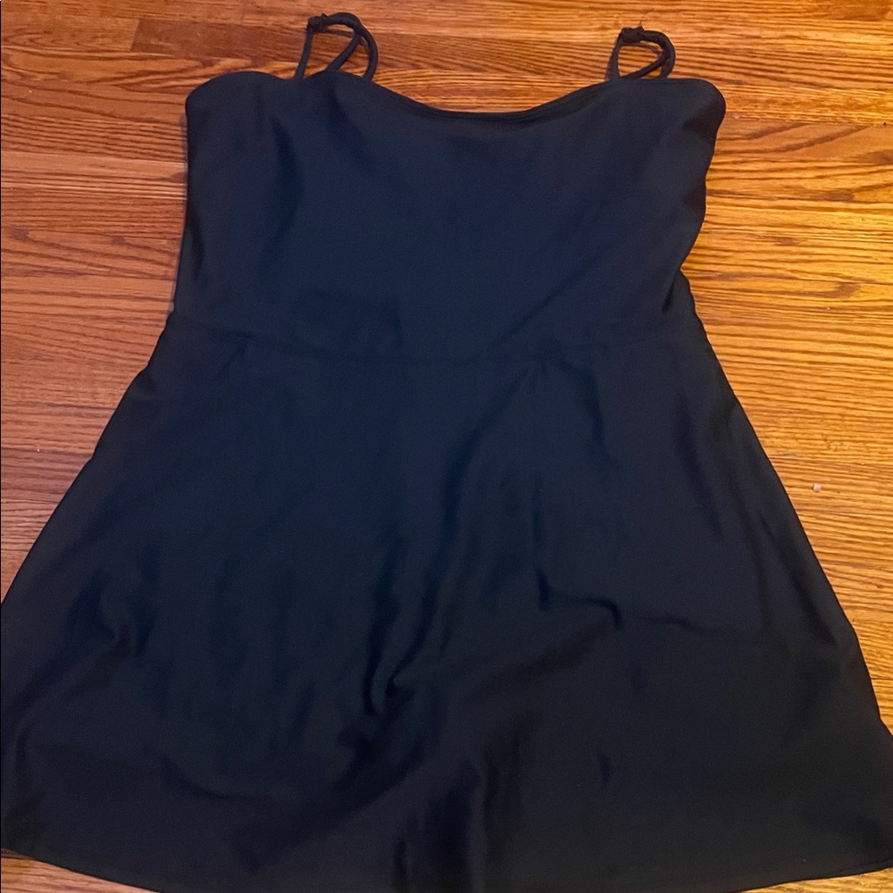 Forever 21 Classic Black Top